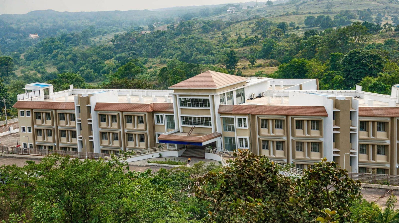 Shri Shri Ravi Shankar Vidya Mandir